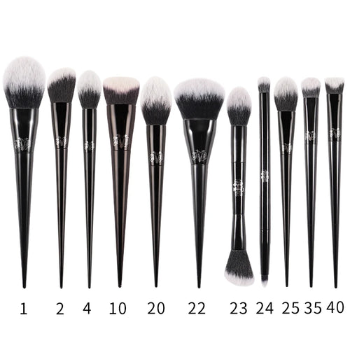 Kat Von D  Makeup Brush Set & Kit Foundation Blush Highlight Concealer