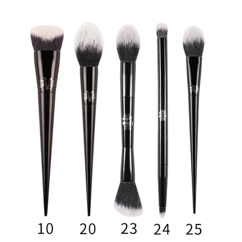 Kat Von D  Makeup Brush Set & Kit Foundation Blush Highlight Concealer