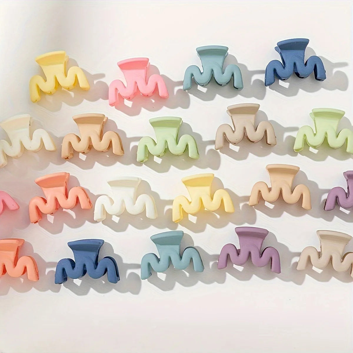 20 Pcs/bag Solid Color Matte Hollow Hair Claw Clip Candy Color Catch