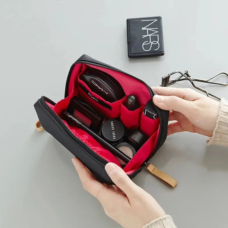 2026 Small Solid Color Portable Makeup Bag, Travel Cosmetic Pouch, Storage Organizer For Daily Use